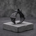 Vesper, bague chauve-souris noire